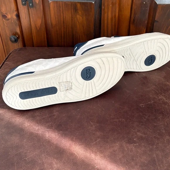 Coach Cream and Navy Sneakers - Picture 5 of 8